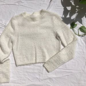 Fuzzy cropped sweater